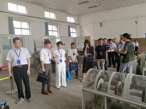 我校承办第三十届电力高校科技协作网会议