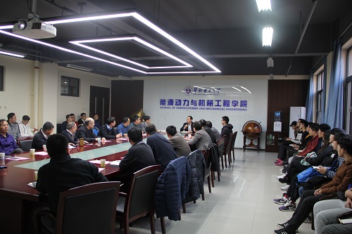 杨 2.jpg