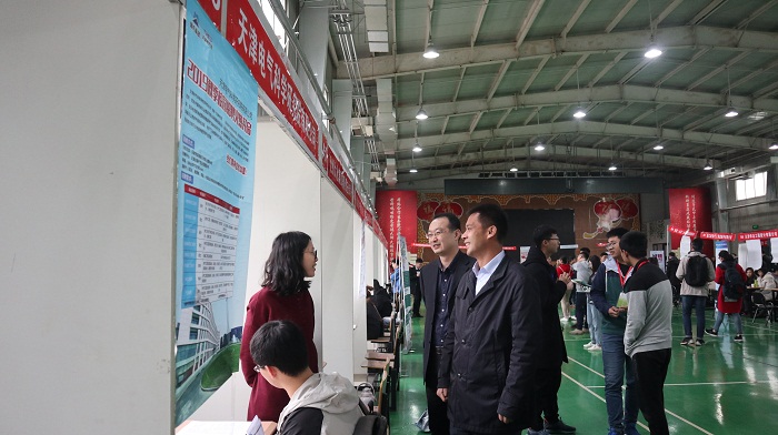eac7ec63ab6d9e97ef6d1d0e28da15b.jpg