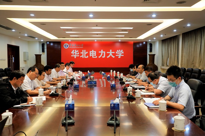 昌平区委常委、组织部部长张鑫一行到我校交流座谈