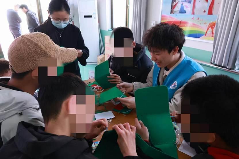 26e8468fc24472797f4b9bc97f58565e