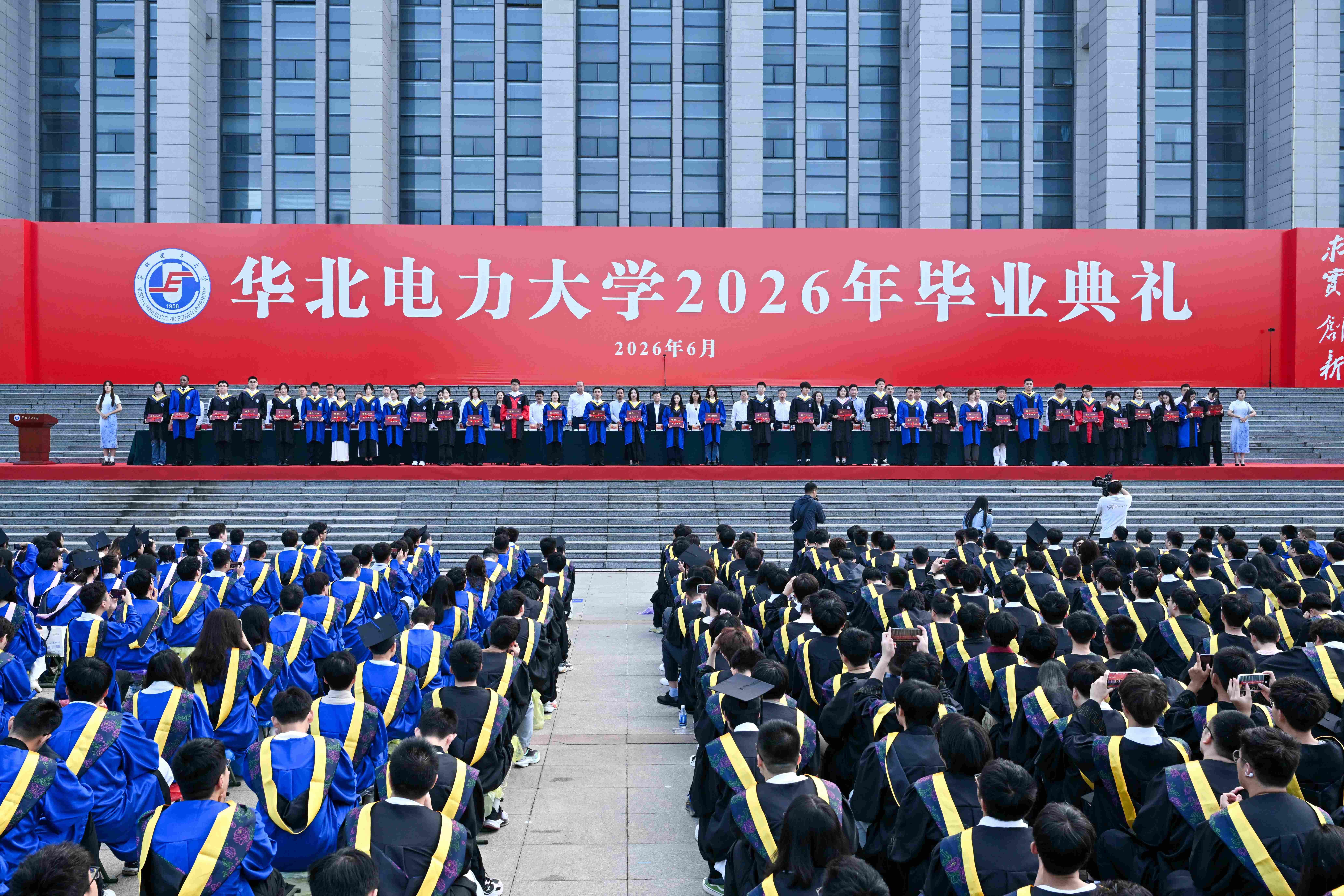 图片 4.jpg 图片 4.jpg