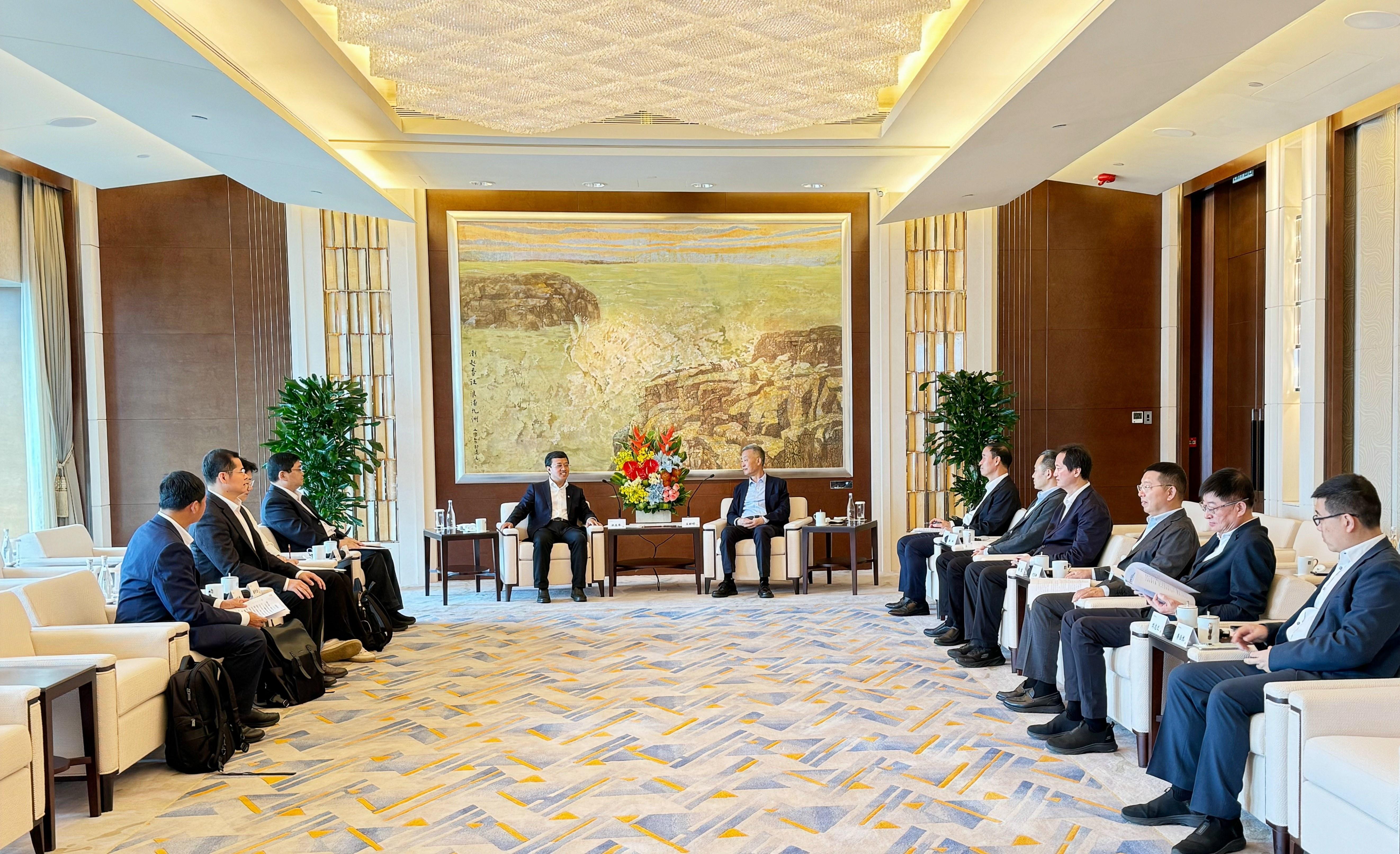 汪书记 7(1).jpg 汪书记 7(1).jpg