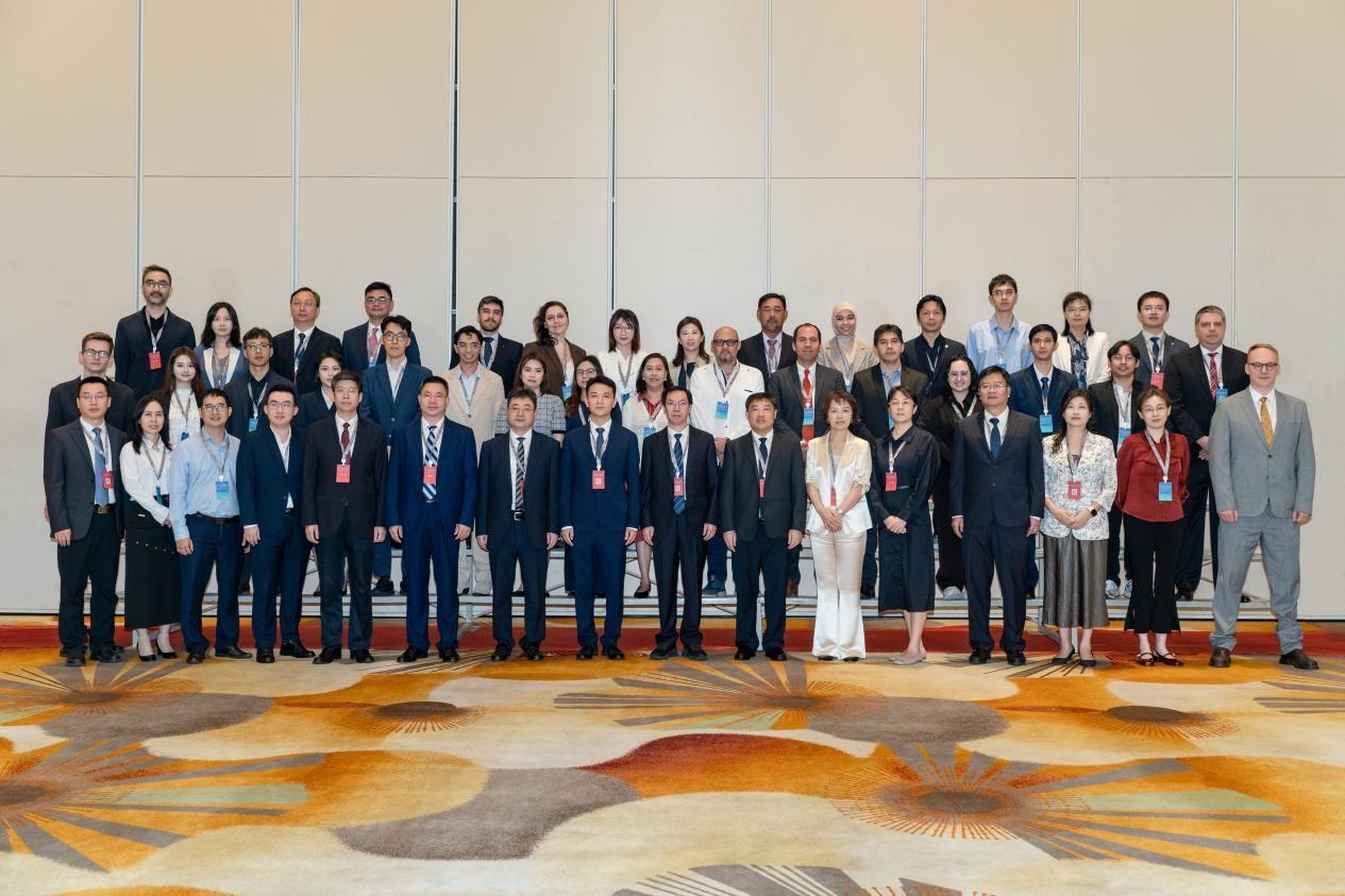图片4.jpg 图片4.jpg